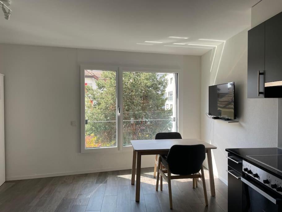 Proche Lausanne: Studio Bien Equipe Apartment Prilly Екстериор снимка